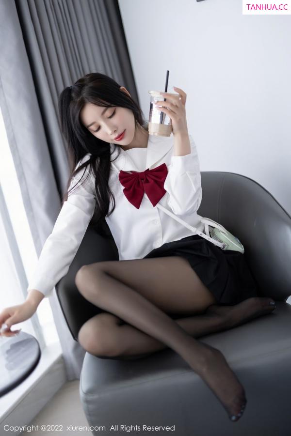 杨晨晨 sugar小甜心CC [XiuRen]高清写真图 2022.11.08 No.5823 杨晨晨Yome第25张图片